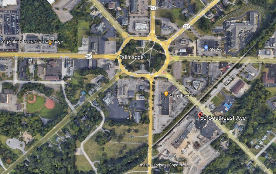 Land For Sale and Building for Lease: 50, 86, 94, 122 1/2 Southeast Ave & 117 South Ave, Tallmadge, OH 44278